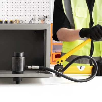 VEVOR 15 Ton Hydraulic Knockout Punch Kit 2 VEVOR 15 Ton Hydraulic Knockout Punch Kit - Image 2